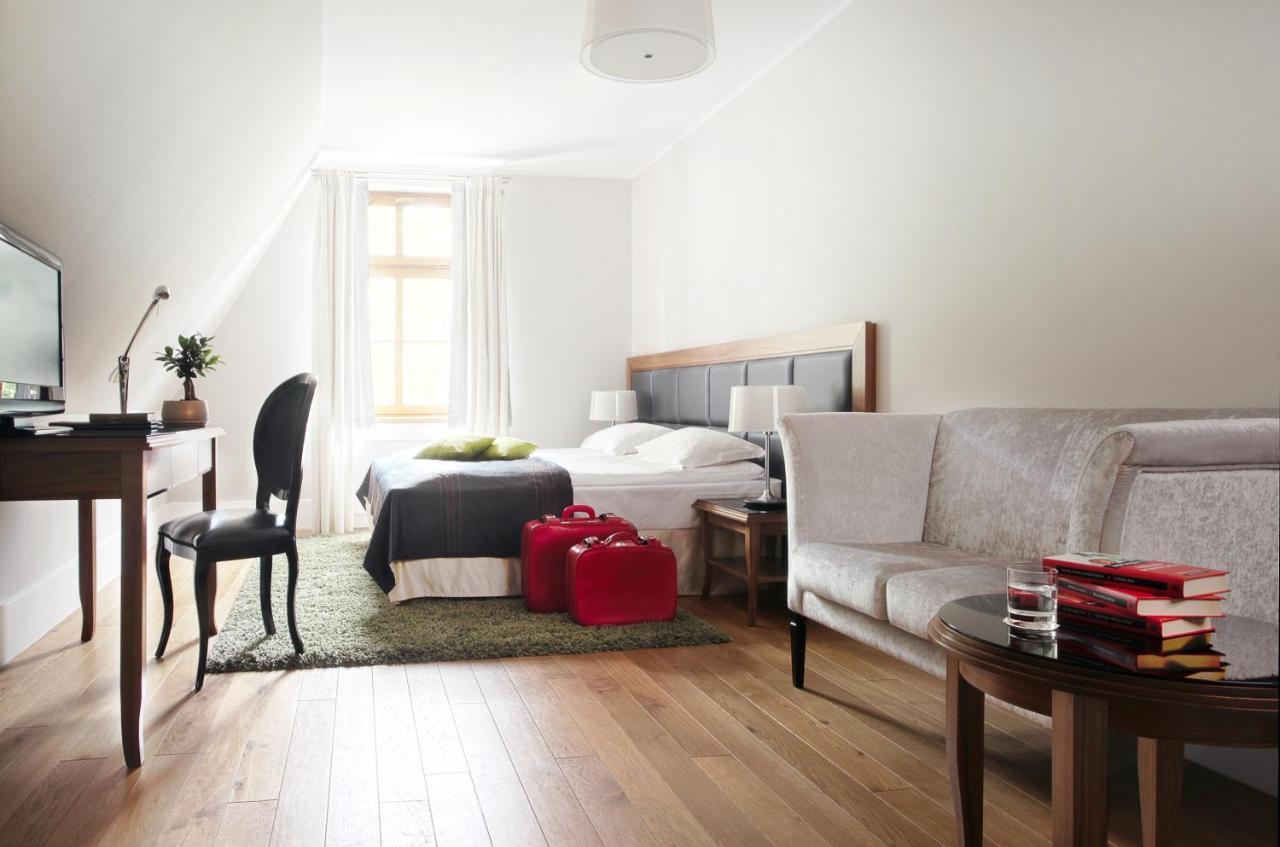 Hotel Zamek Lubliniec Luaran gambar