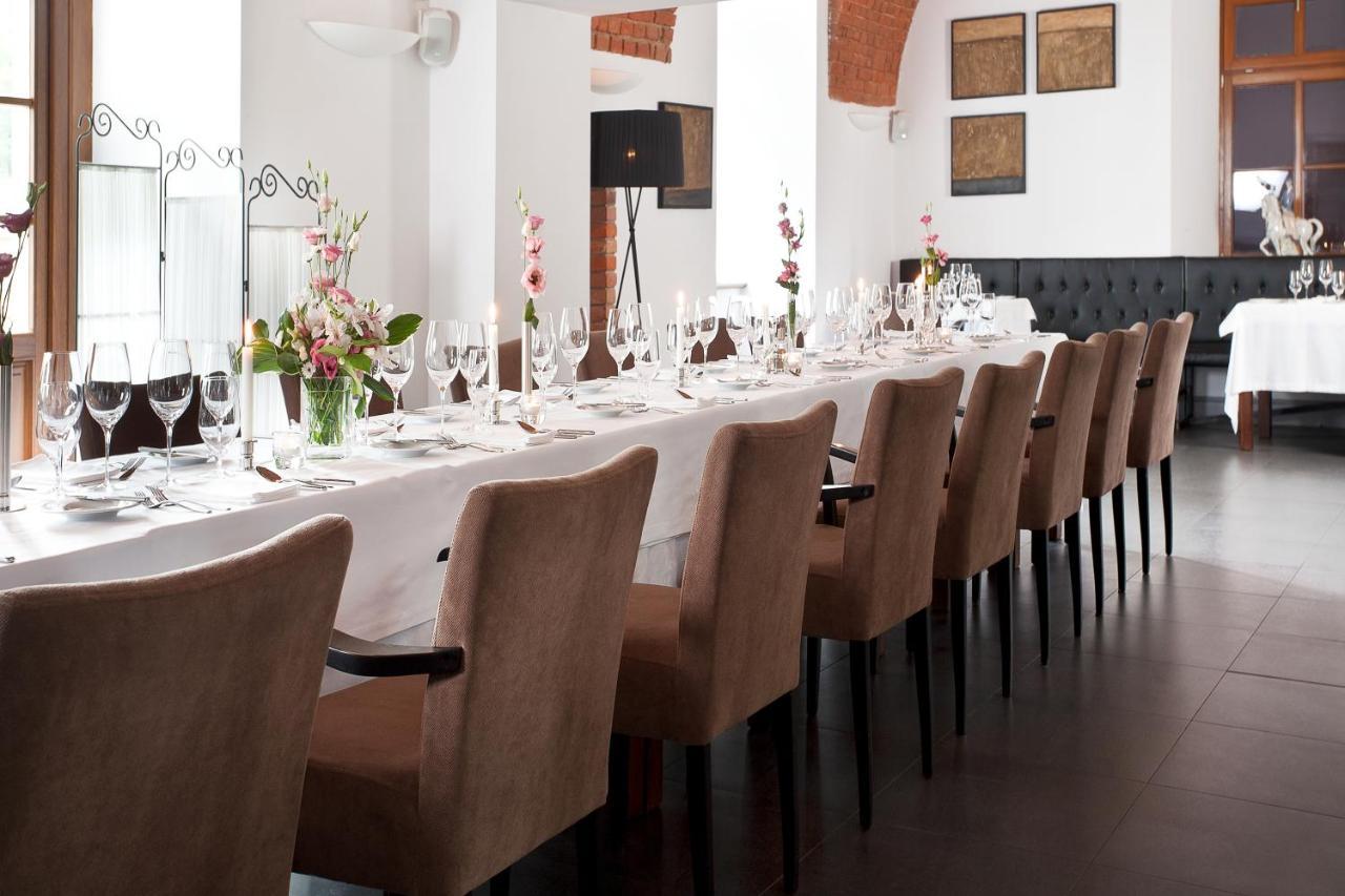 Hotel Zamek Lubliniec Luaran gambar