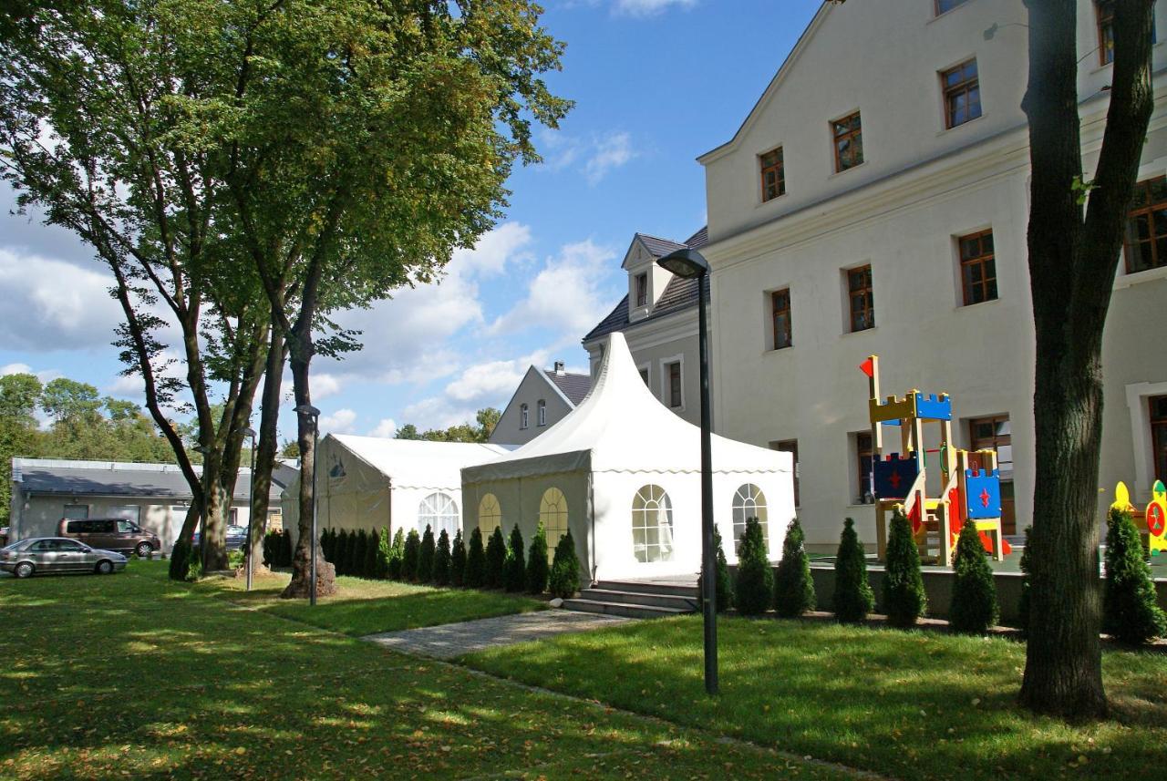 Hotel Zamek Lubliniec Luaran gambar