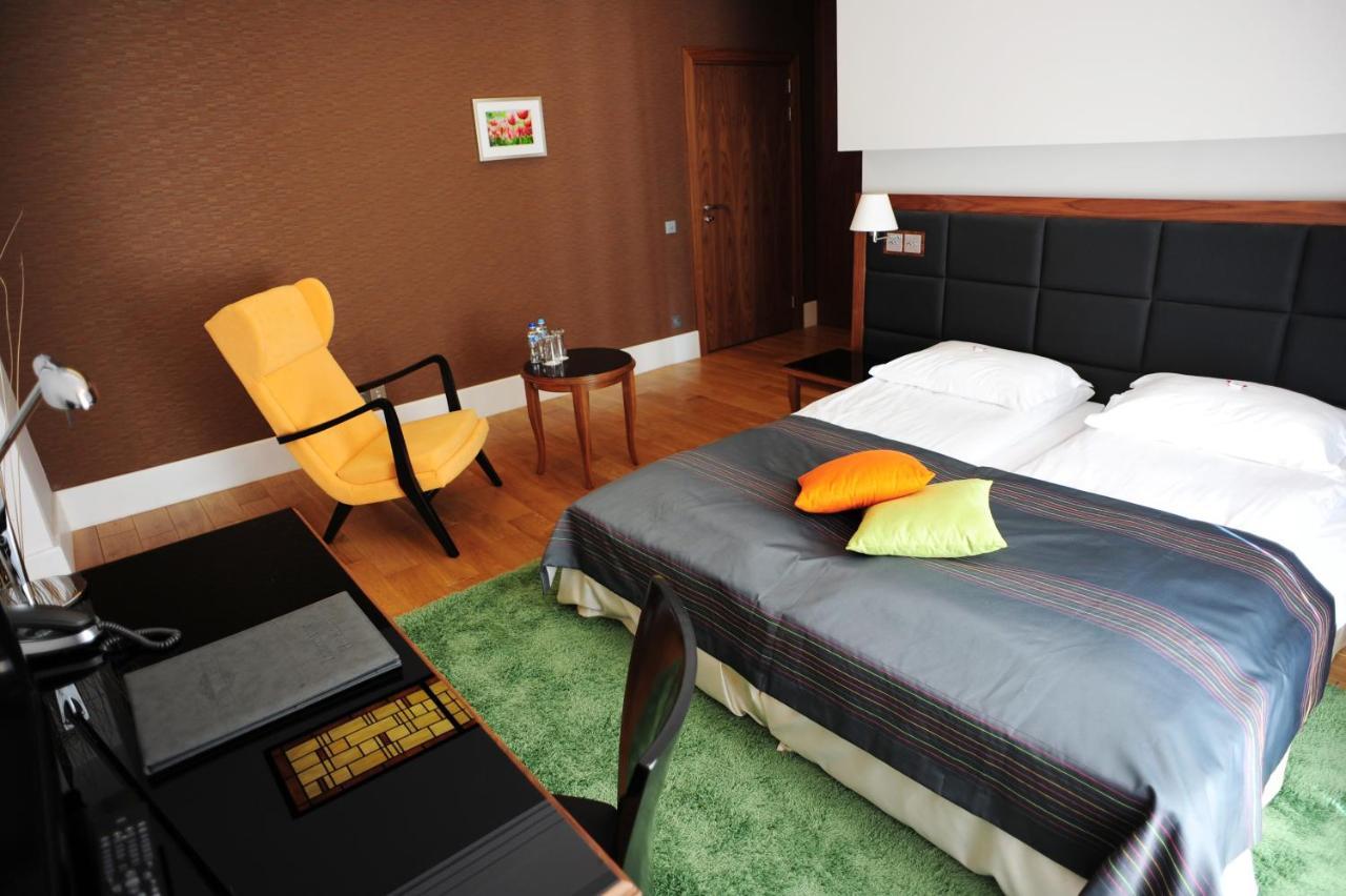 Hotel Zamek Lubliniec Luaran gambar